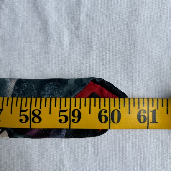 Jerry Garcia Silk Necktie 3.5 inch width 60 inch Length abstract design Shahman - Picture 7 of 7